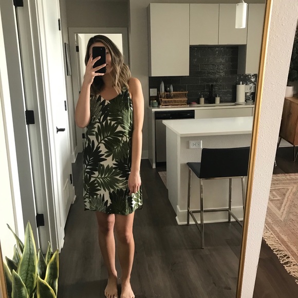 Topshop Dresses & Skirts - Topshop Palm Print Shift Slip Dress